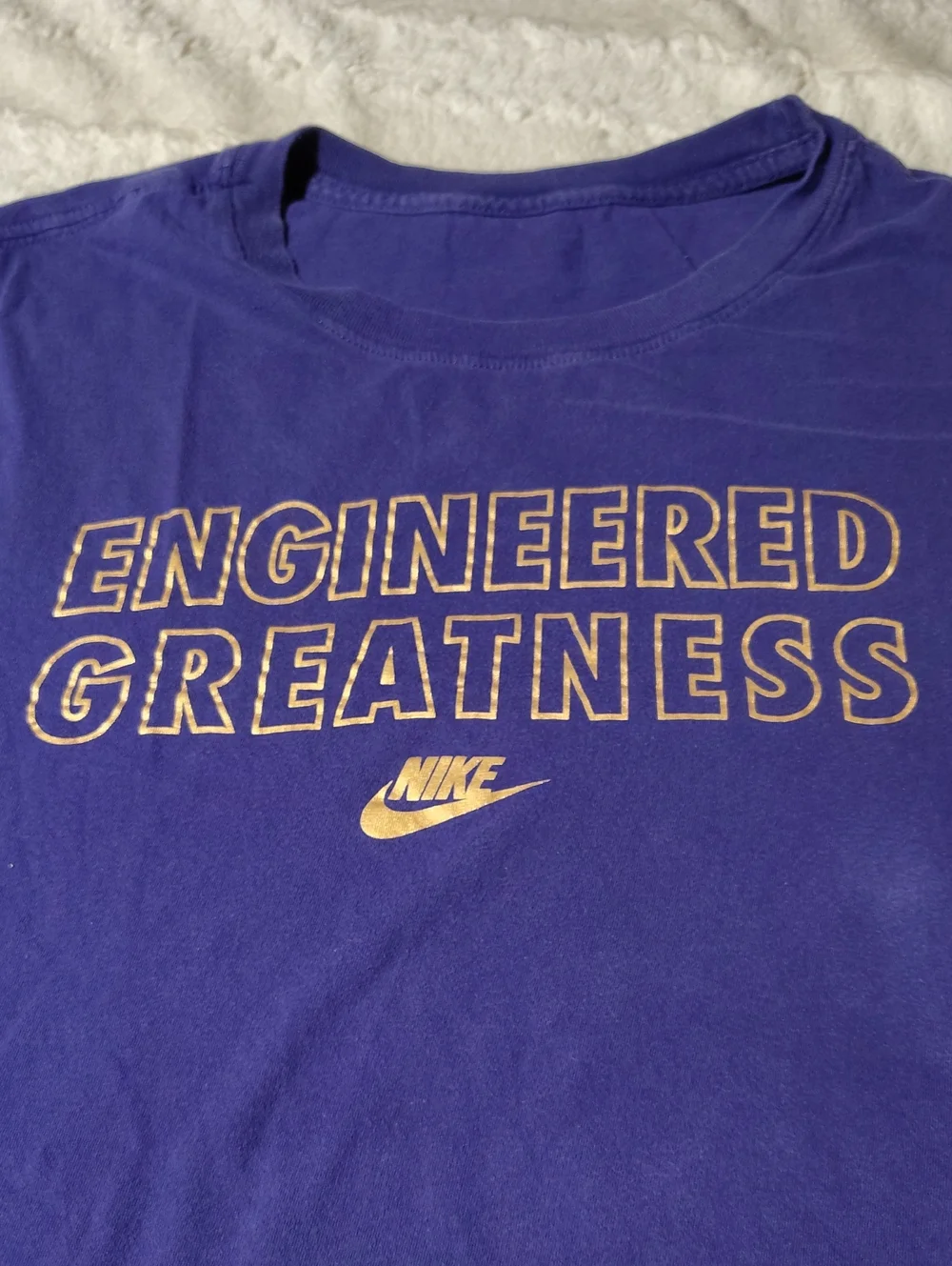 Nike Men’s Purple 'Engineered Greatness' Graphic T-Shirt